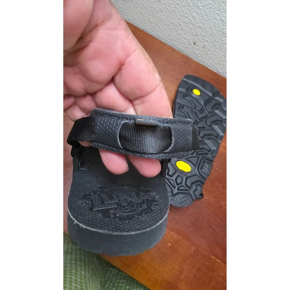 NWOT Luna Sandals Mono Winged Edition Men 9 Women 11 Black Vibram Hiking Sandals